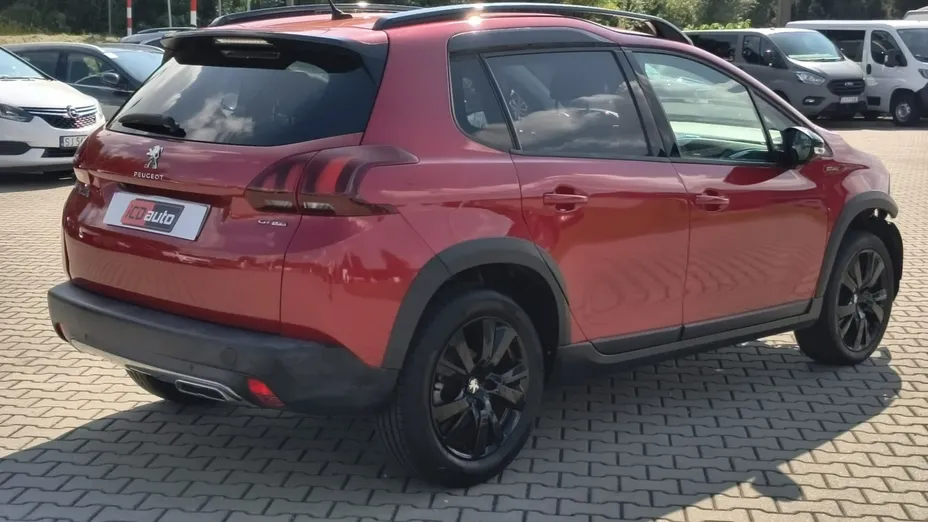 PEUGEOT 2008 -