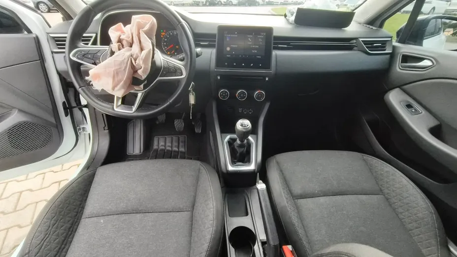 RENAULT Clio -