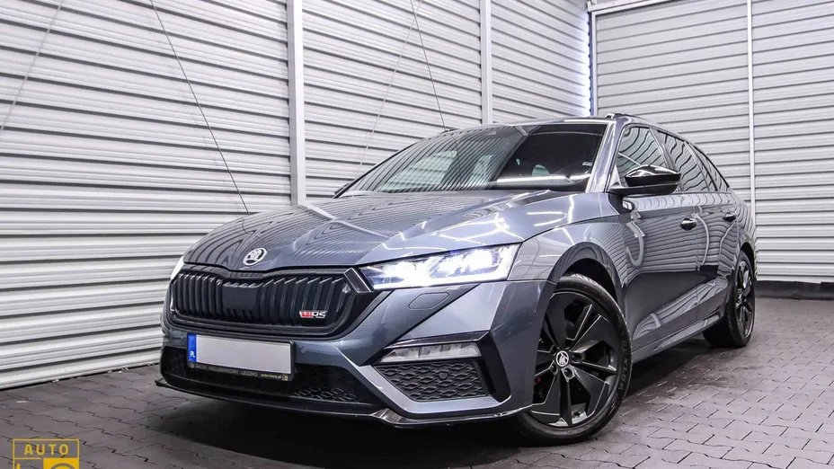 SKODA Octavia -