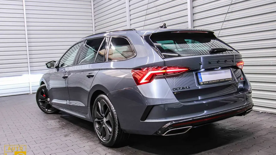 SKODA Octavia -