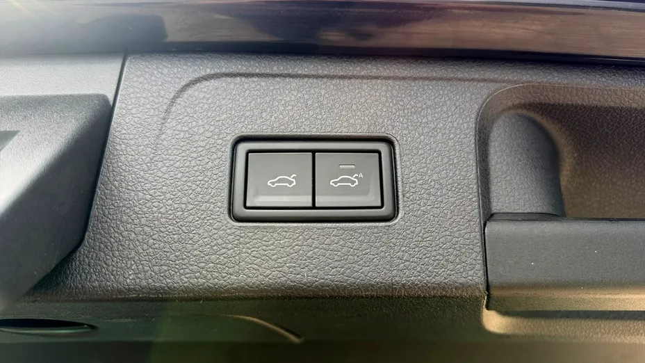 VOLKSWAGEN Passat -
