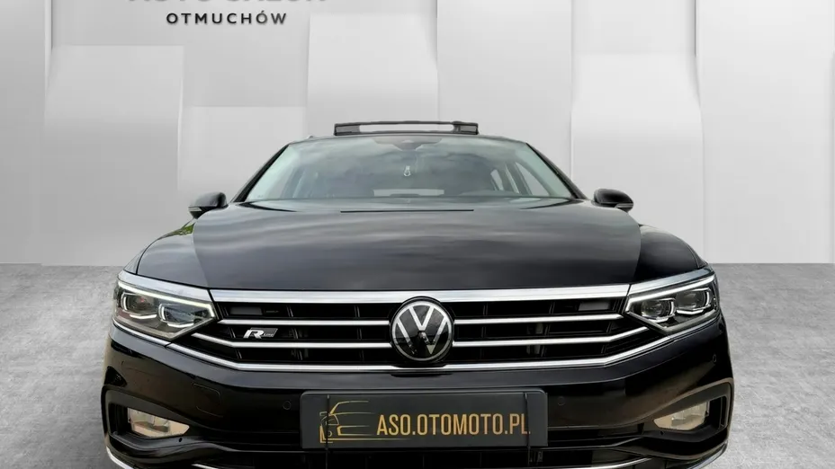 VOLKSWAGEN Passat -