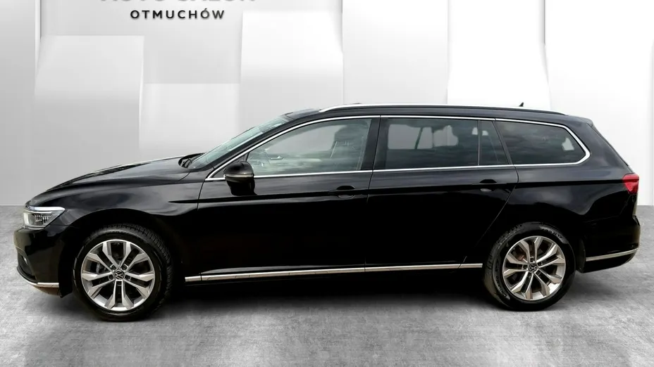 VOLKSWAGEN Passat -