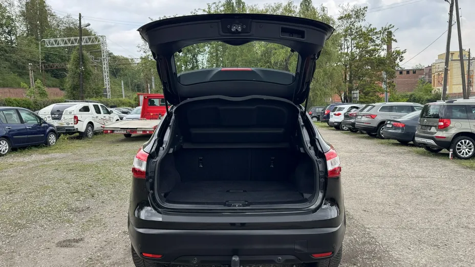 NISSAN Qashqai -