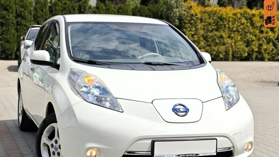 NISSAN Leaf -