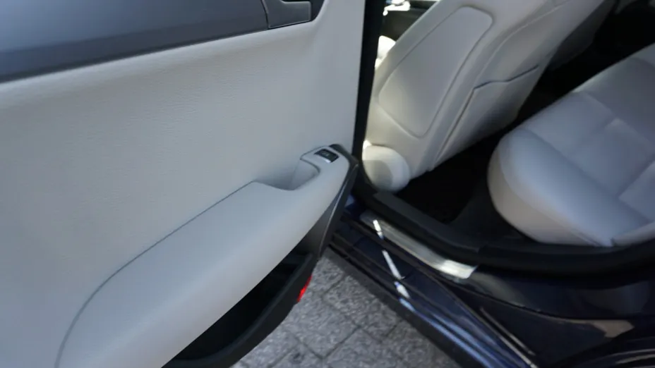 MERCEDES-BENZ C Klasa -