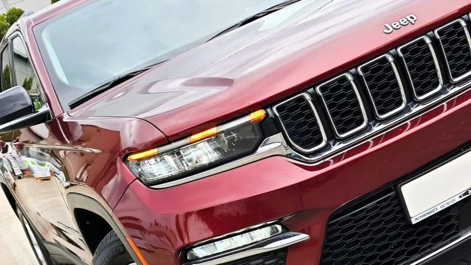 JEEP Grand Cherokee -