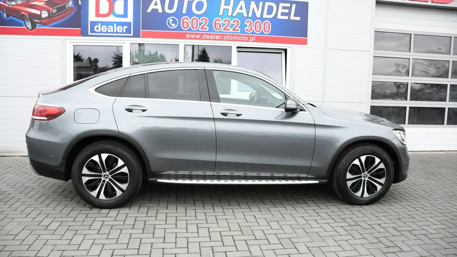 MERCEDES-BENZ GLC -