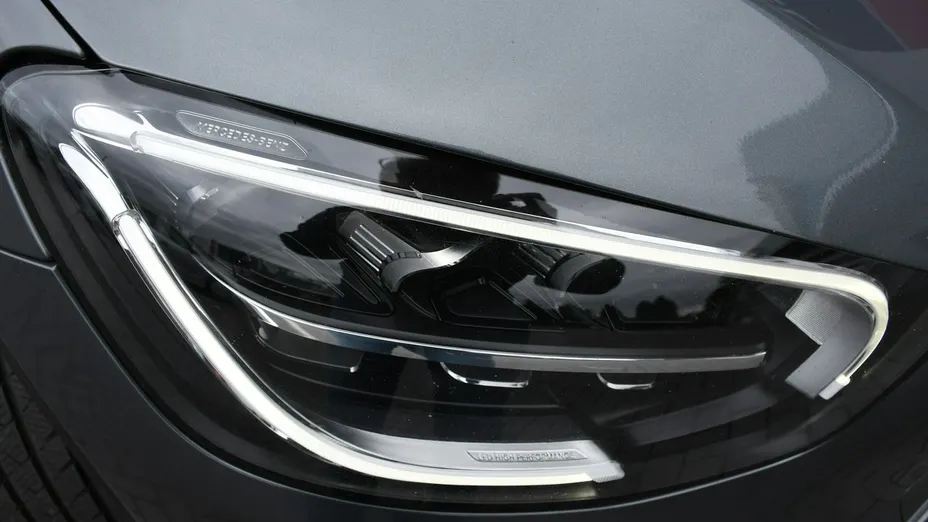 MERCEDES-BENZ GLC -