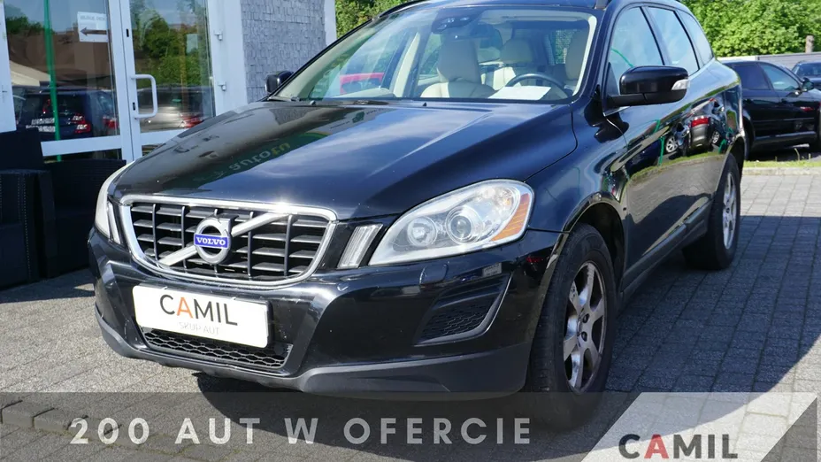 VOLVO XC60 -