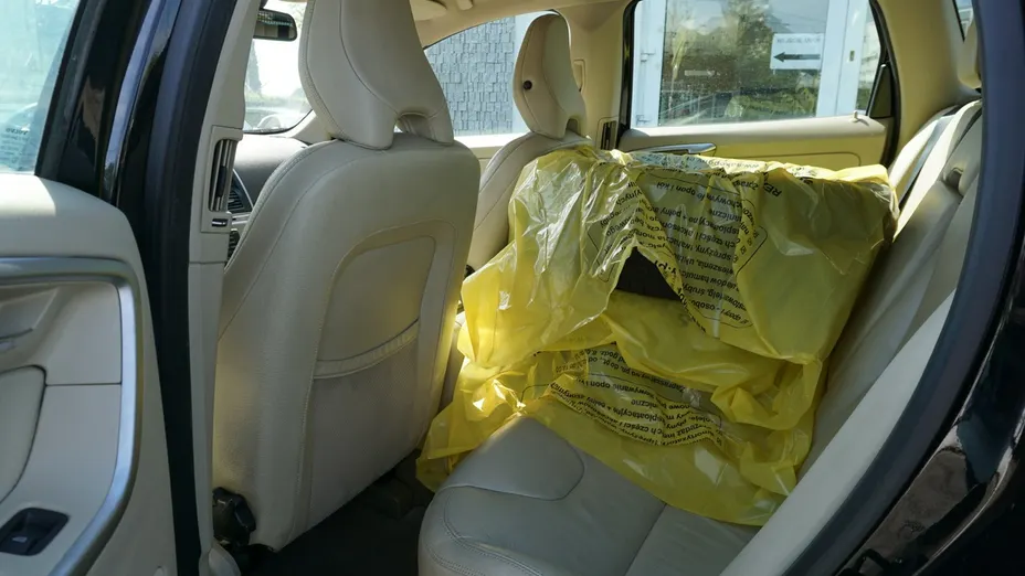 VOLVO XC60 -