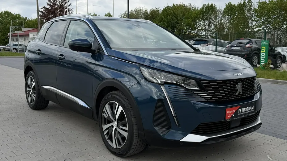 PEUGEOT 3008 -