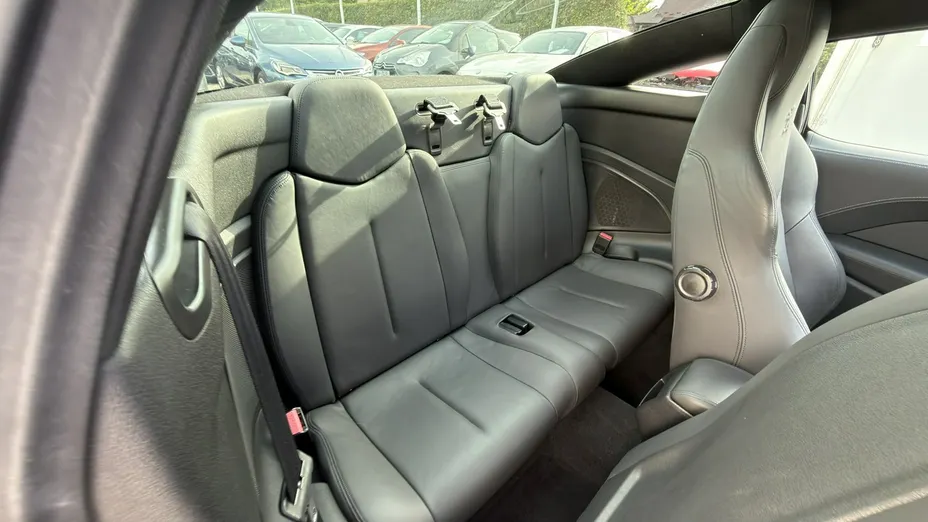 PEUGEOT RCZ -