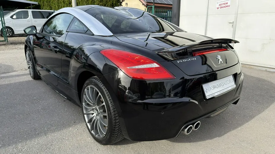 PEUGEOT RCZ -
