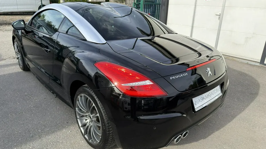 PEUGEOT RCZ -