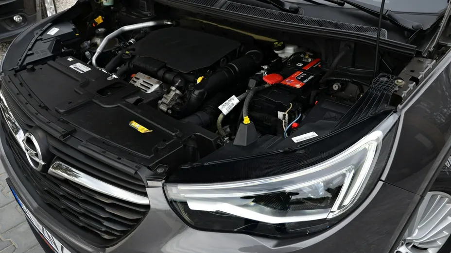 OPEL Grandland X -