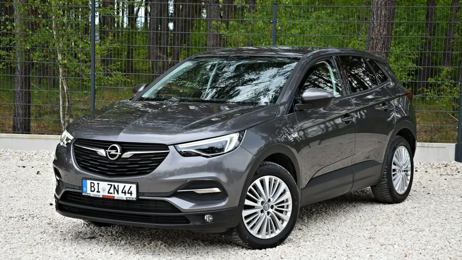 OPEL Grandland X -