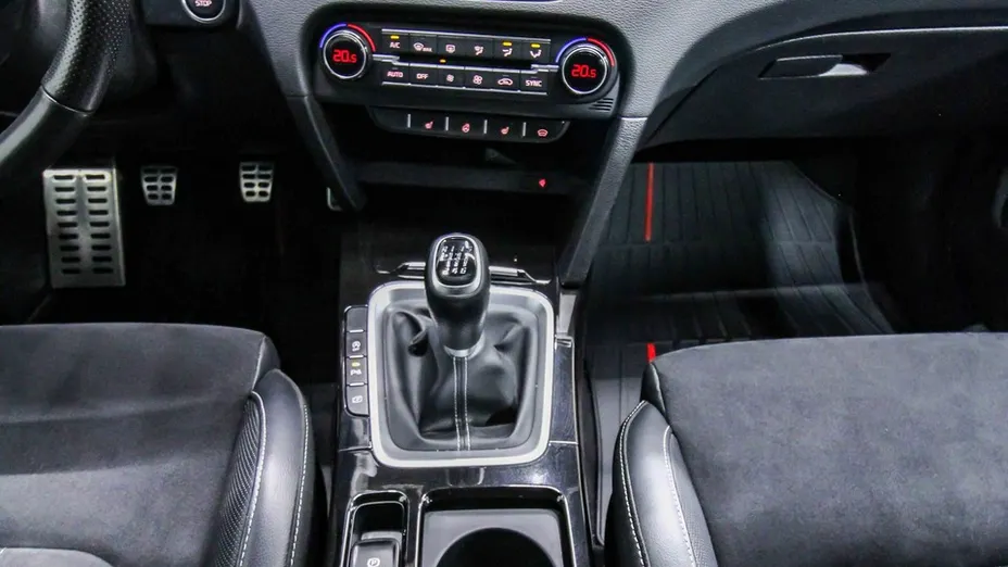 KIA ProCeed -