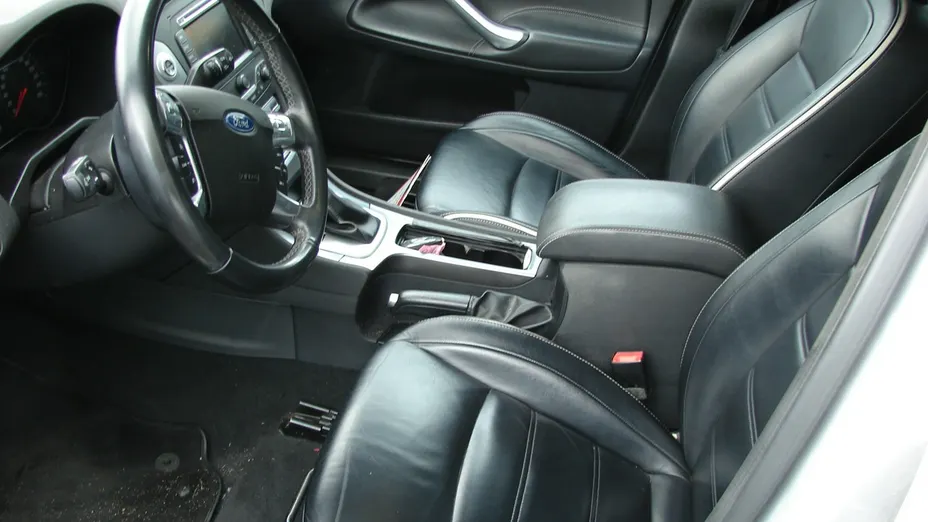 FORD Mondeo -