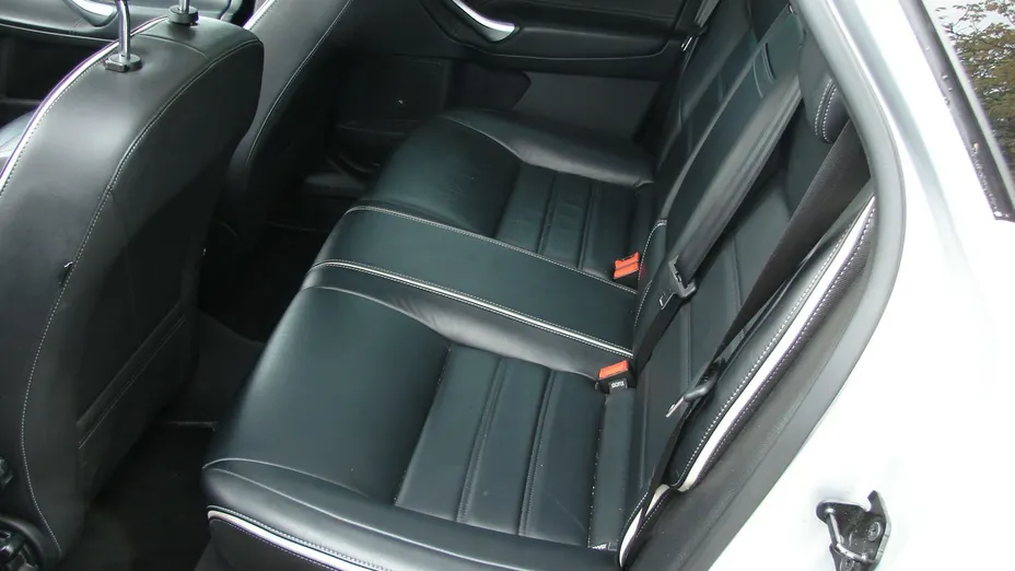 FORD Mondeo -