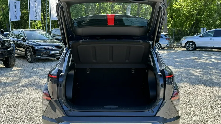 HYUNDAI Kona -