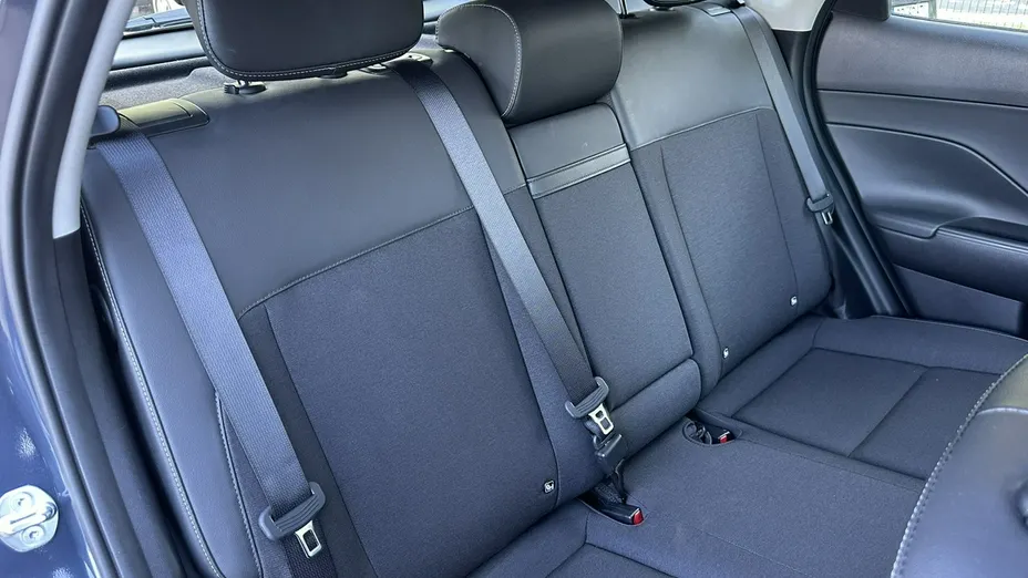 HYUNDAI Kona -