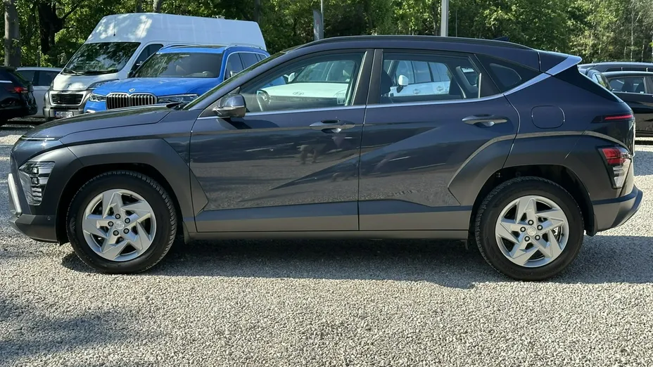 HYUNDAI Kona -