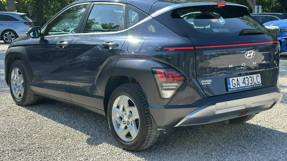 HYUNDAI Kona -
