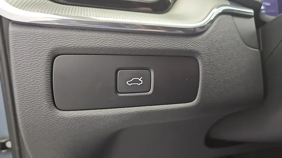 VOLVO XC60 -