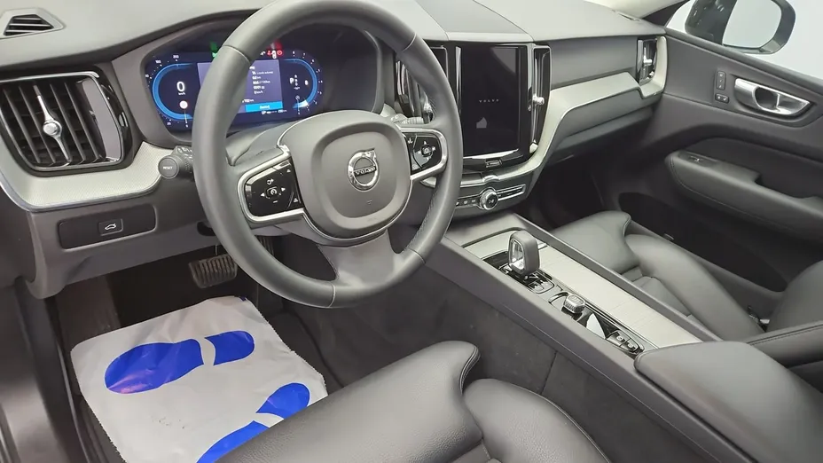 VOLVO XC60 -
