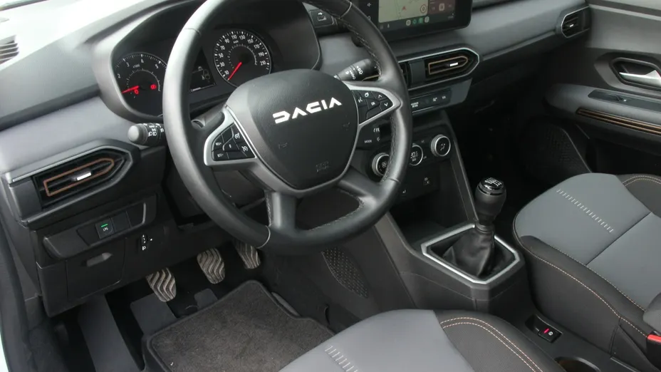 DACIA Sandero -