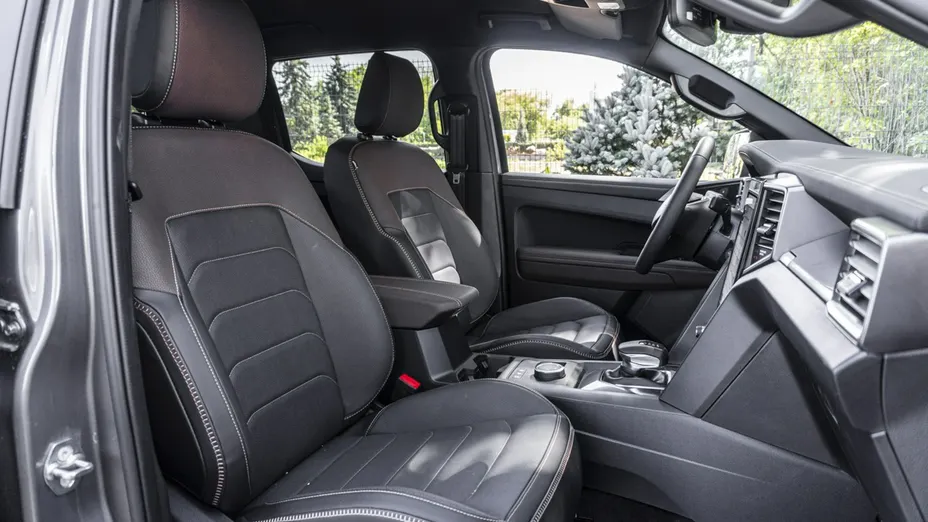 VOLKSWAGEN Amarok -