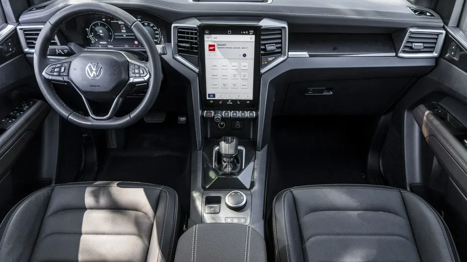 VOLKSWAGEN Amarok -