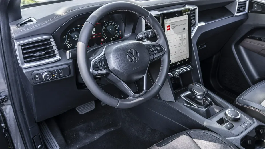 VOLKSWAGEN Amarok -