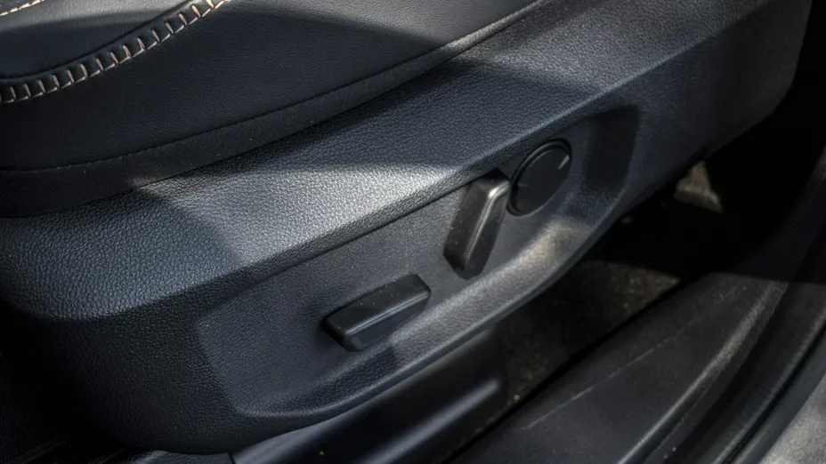 VOLKSWAGEN Amarok -