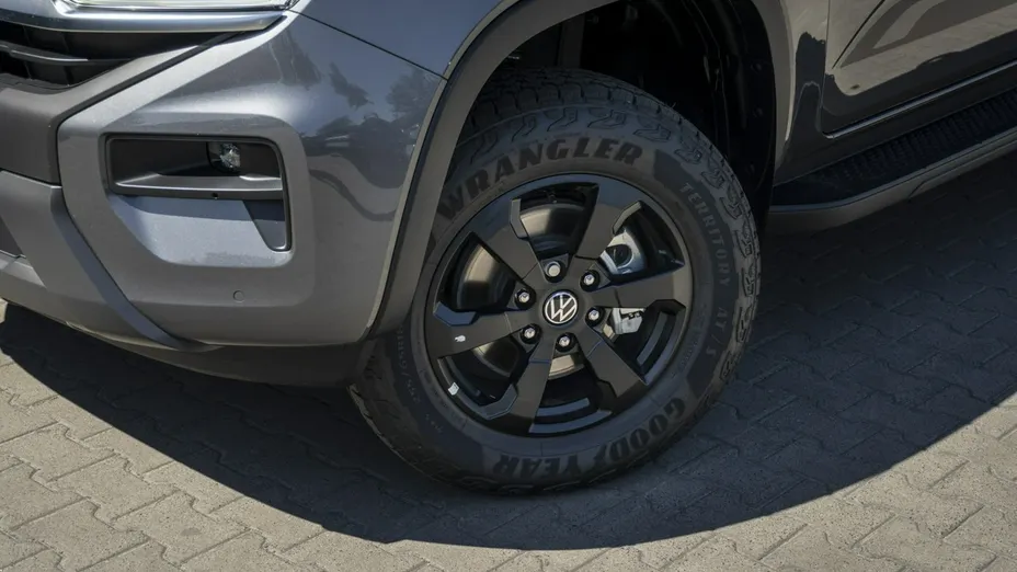 VOLKSWAGEN Amarok -