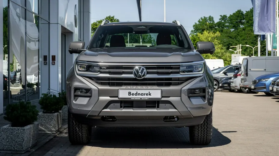 VOLKSWAGEN Amarok -