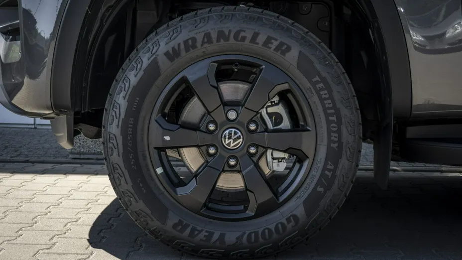 VOLKSWAGEN Amarok -