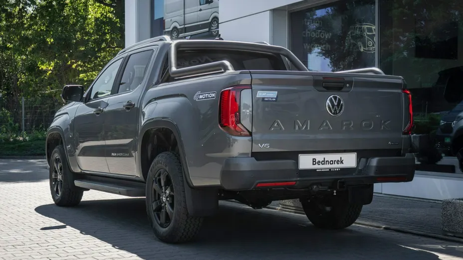 VOLKSWAGEN Amarok -
