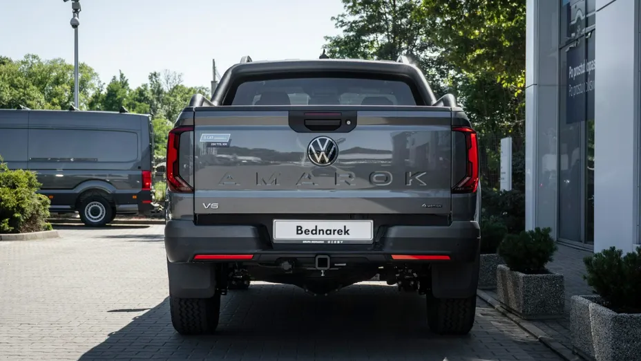 VOLKSWAGEN Amarok -
