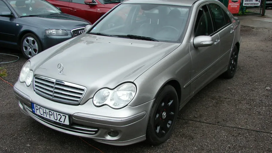 MERCEDES-BENZ C Klasa -