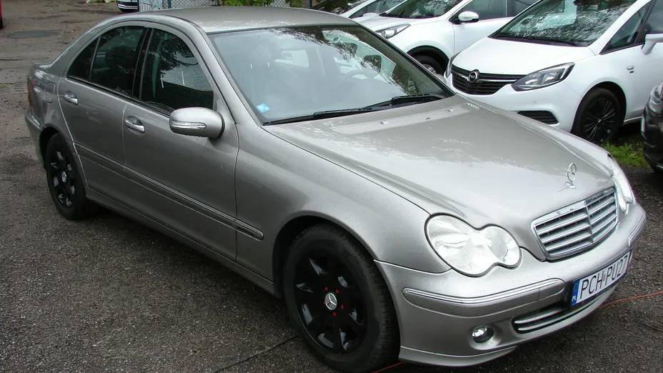 MERCEDES-BENZ C Klasa -
