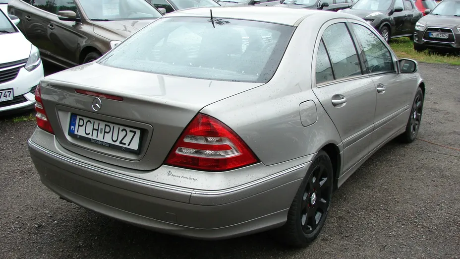 MERCEDES-BENZ C Klasa -
