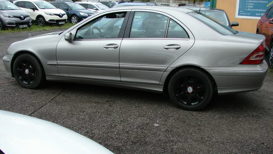 MERCEDES-BENZ C Klasa -
