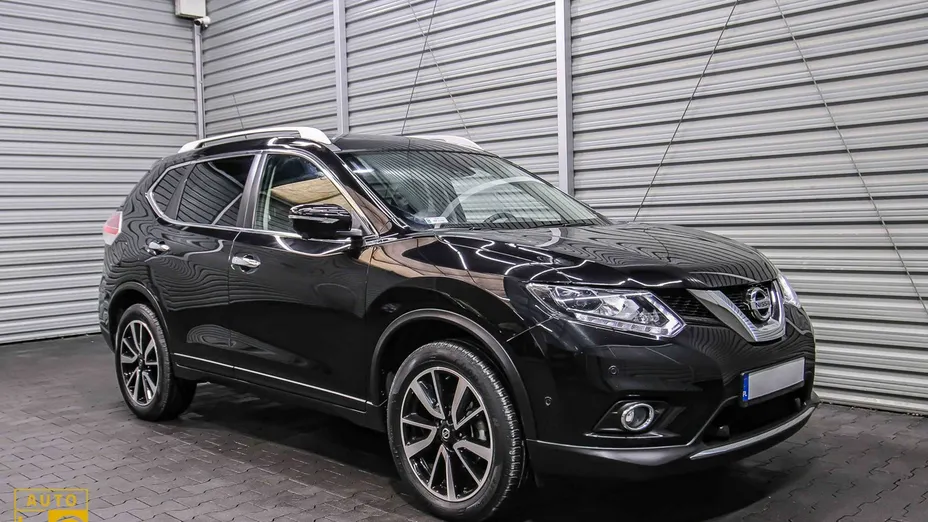 NISSAN X-Trail -