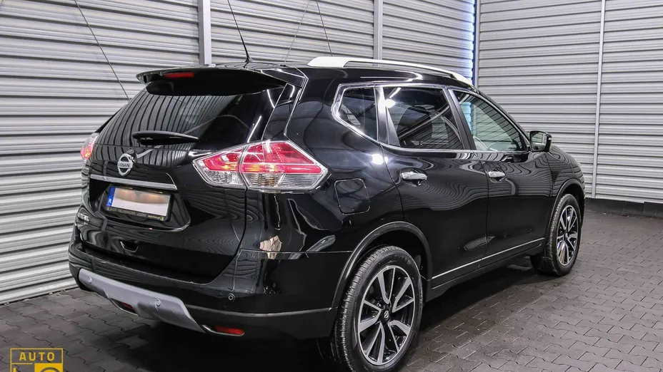 NISSAN X-Trail -