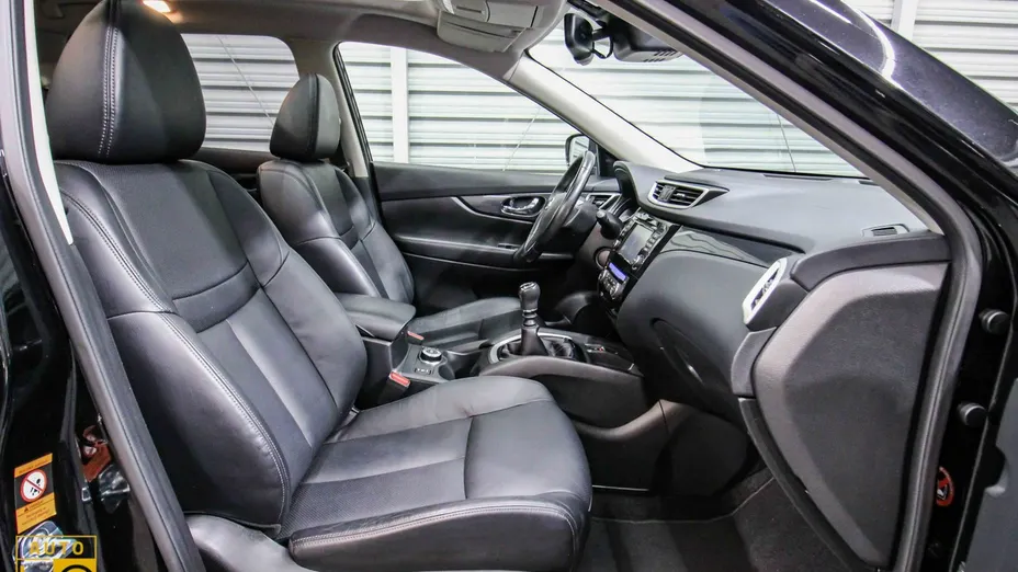 NISSAN X-Trail -