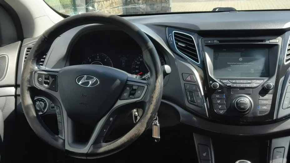 HYUNDAI i40 -