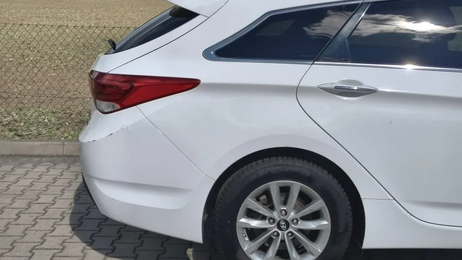 HYUNDAI i40 -