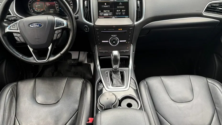 FORD Edge -